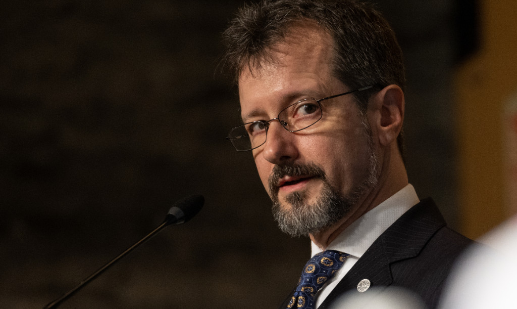 El Pentágono anuncia que Sean Kirpatrick deja la dirección de la oficina UAP (AARO)